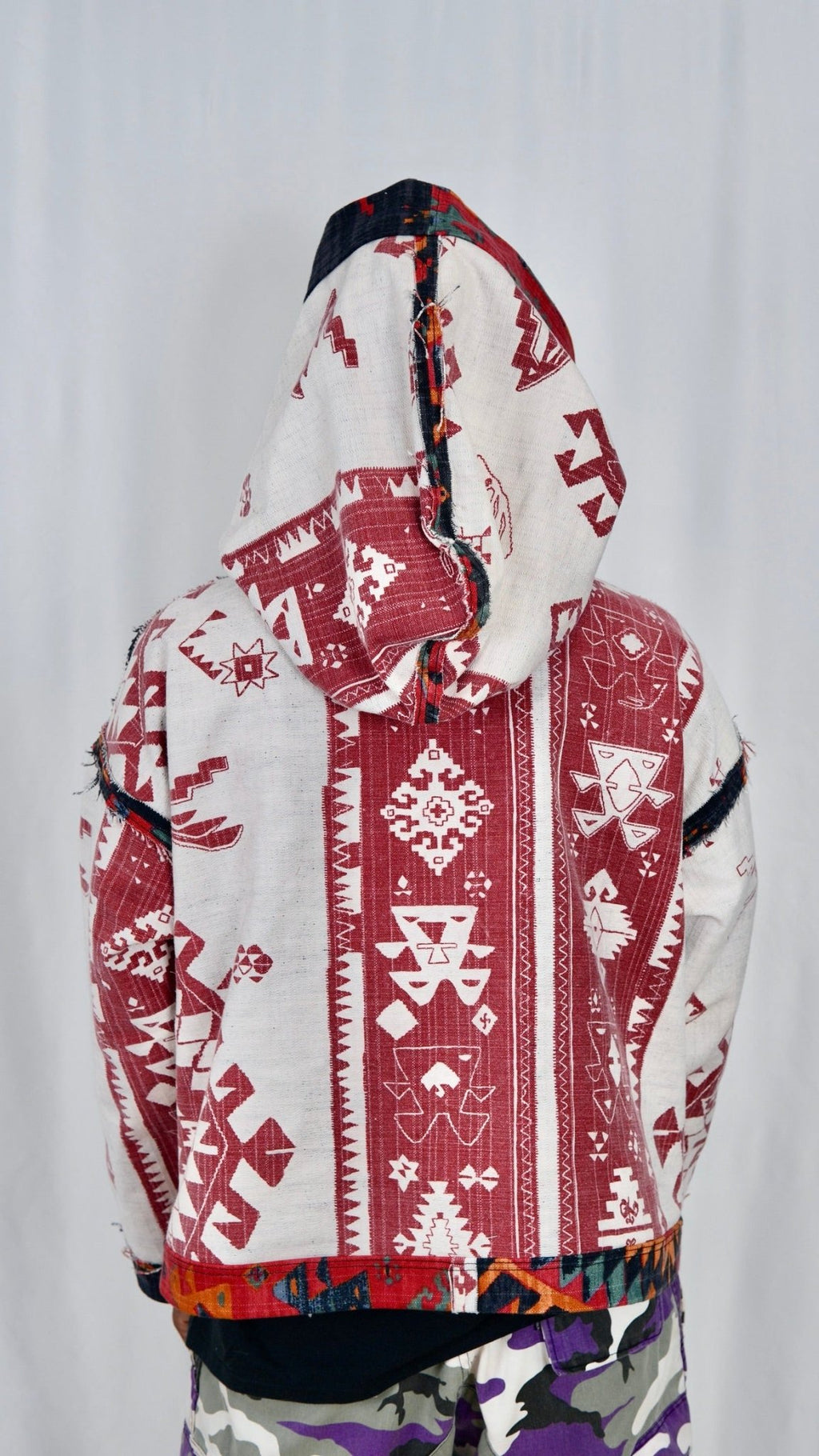 540 The Red Relic - Maison Habit