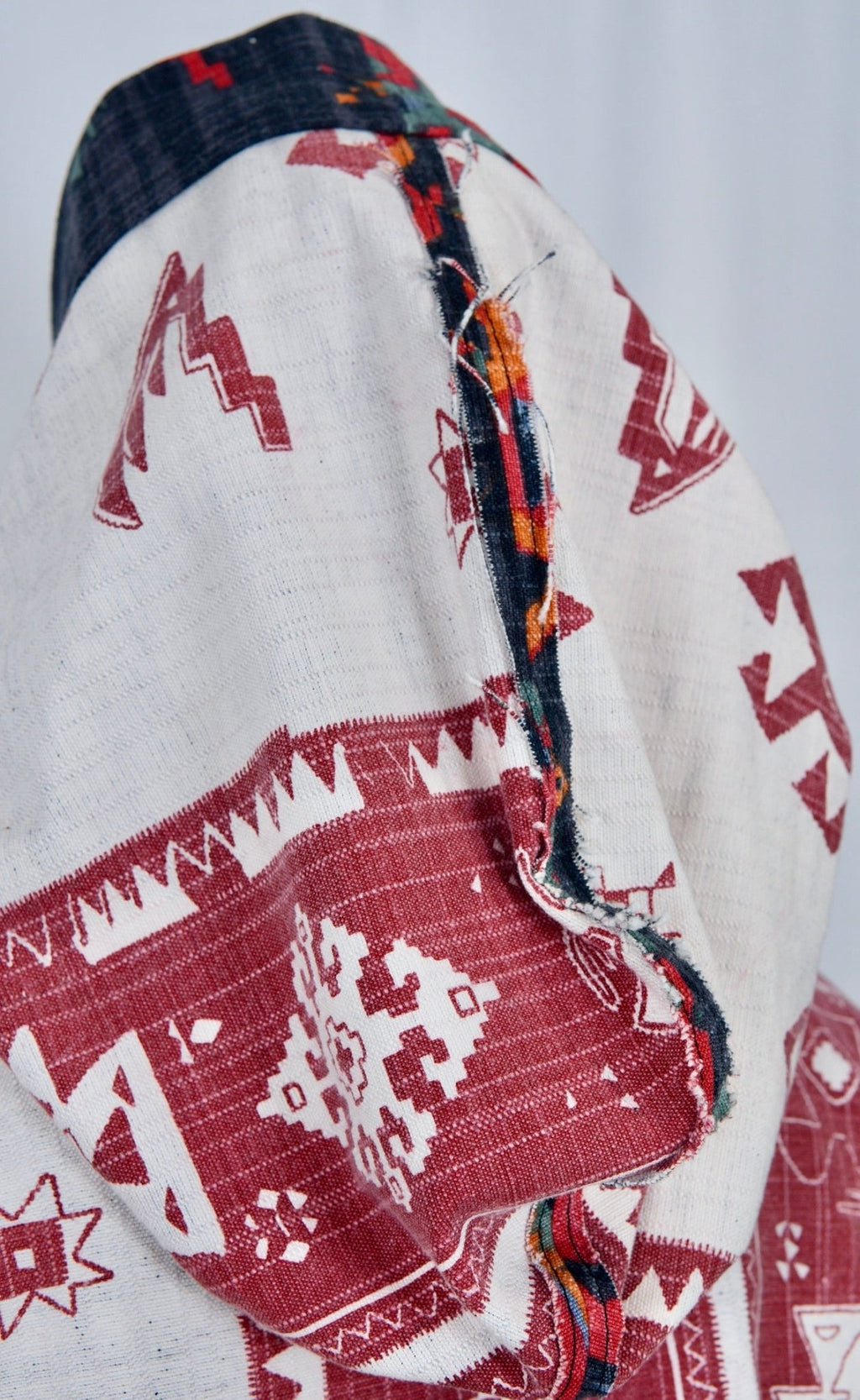540 The Red Relic - Maison Habit