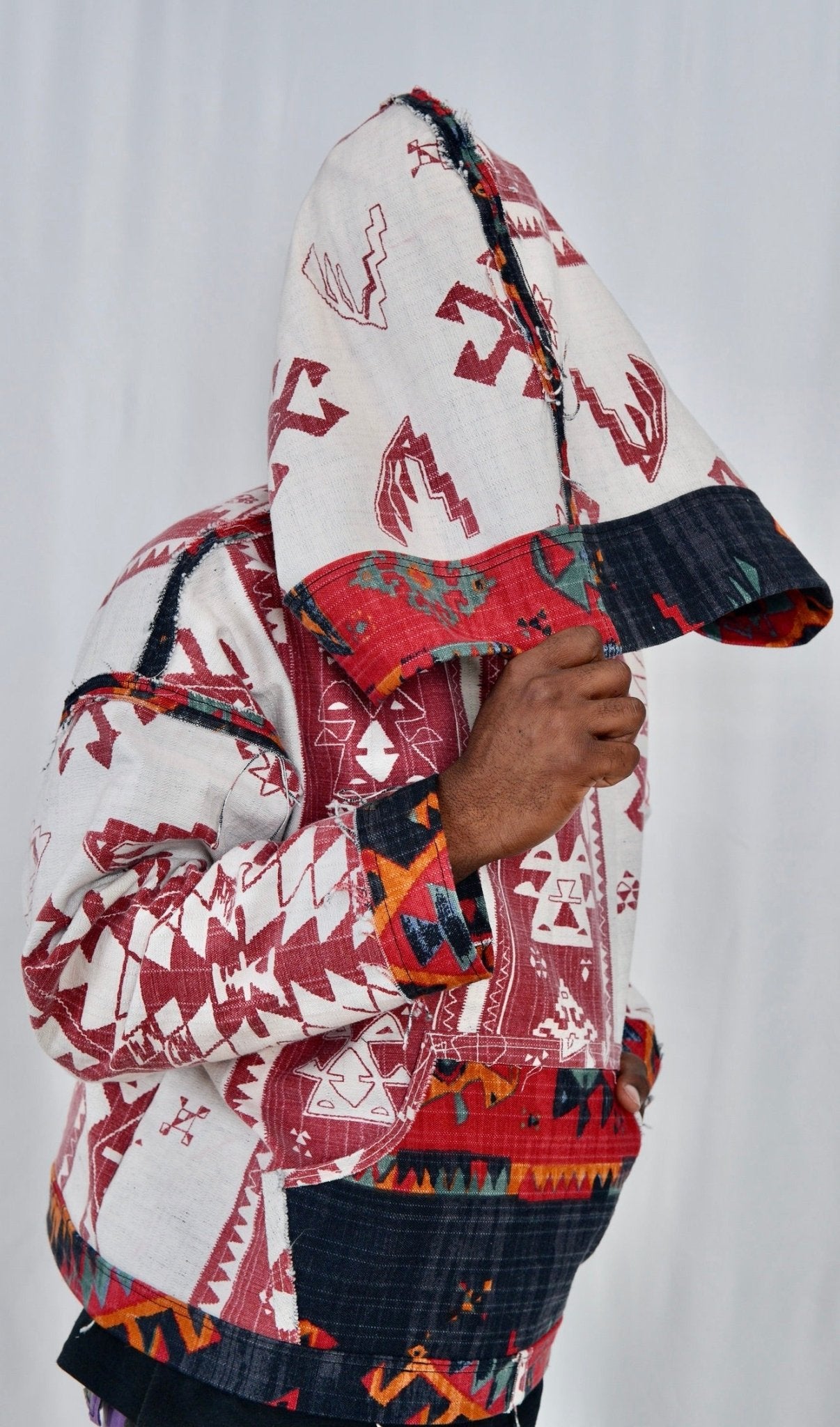 540 The Red Relic - Maison Habit