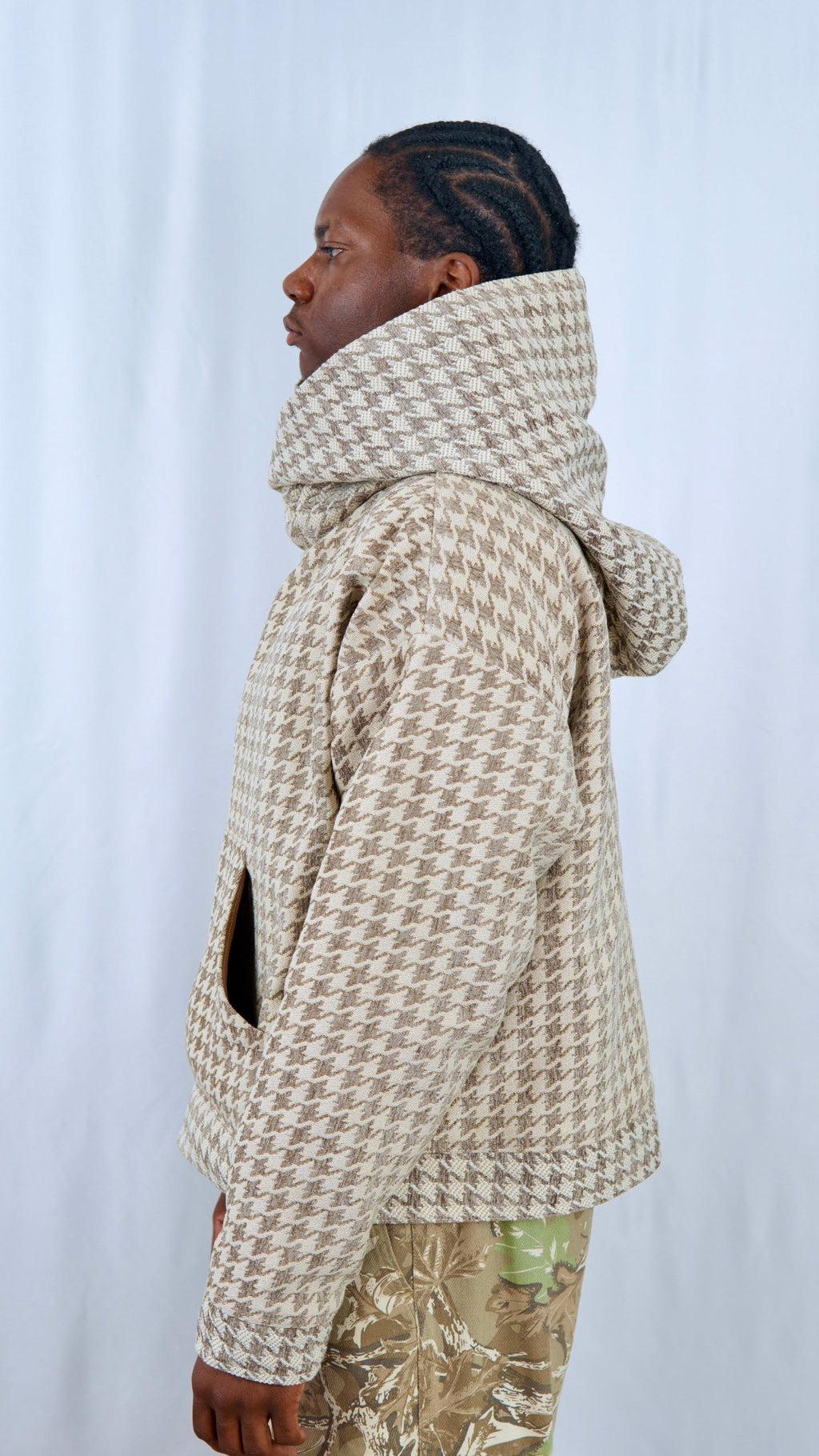 540 HoundsTooth - Maison Habit