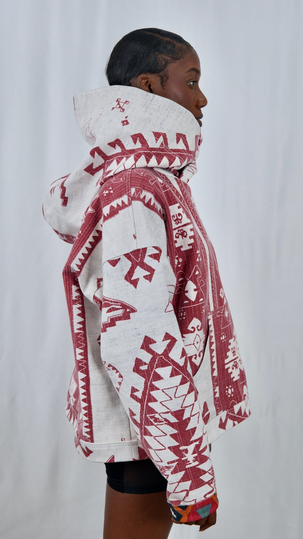 540 Artifact Red - Maison Habit