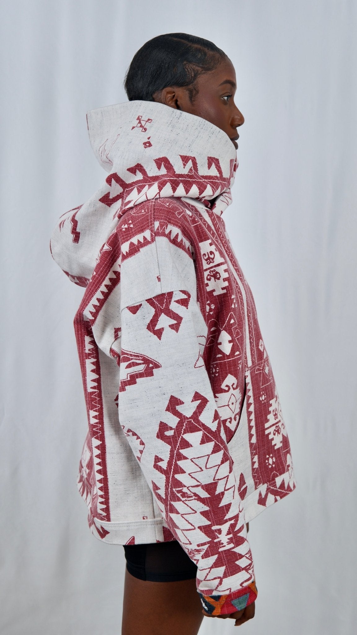 540 Artifact Red - Maison Habit
