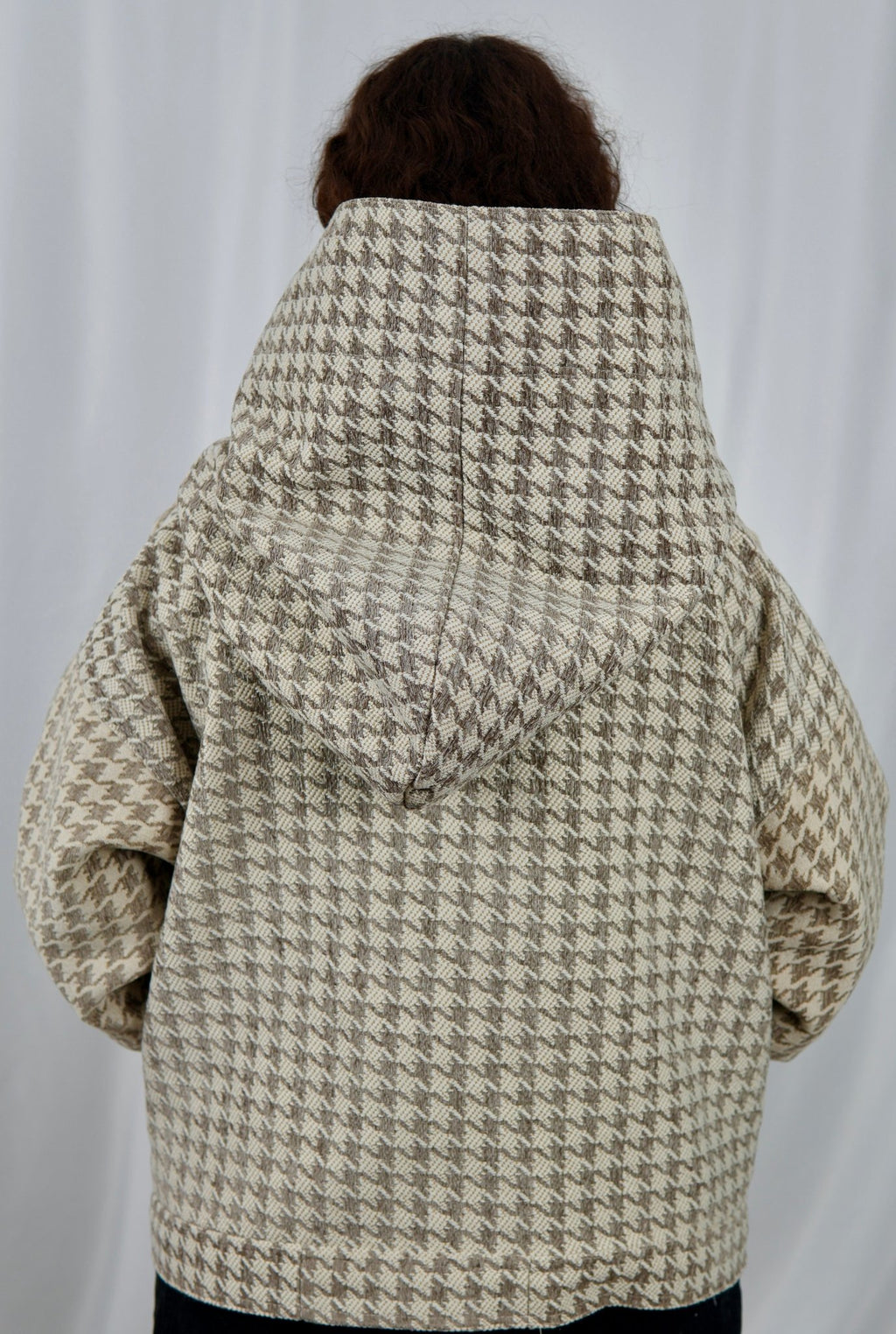540 HoundsTooth - Maison Habit