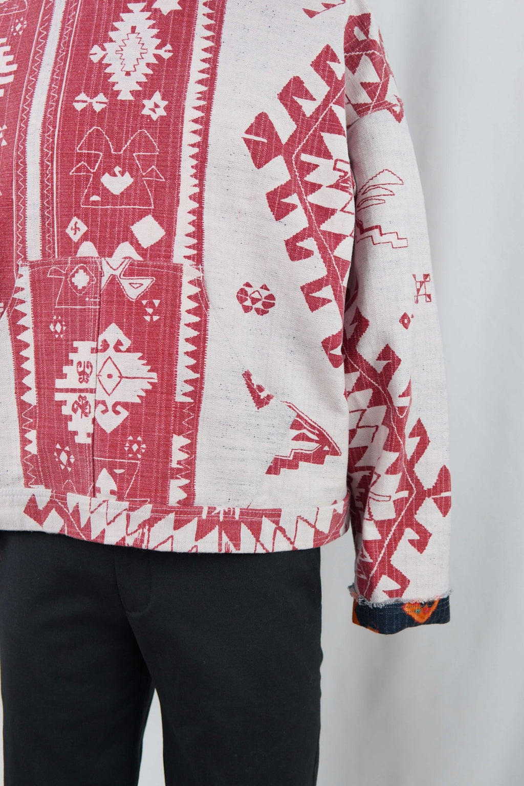 540 Artifact Red - Maison Habit