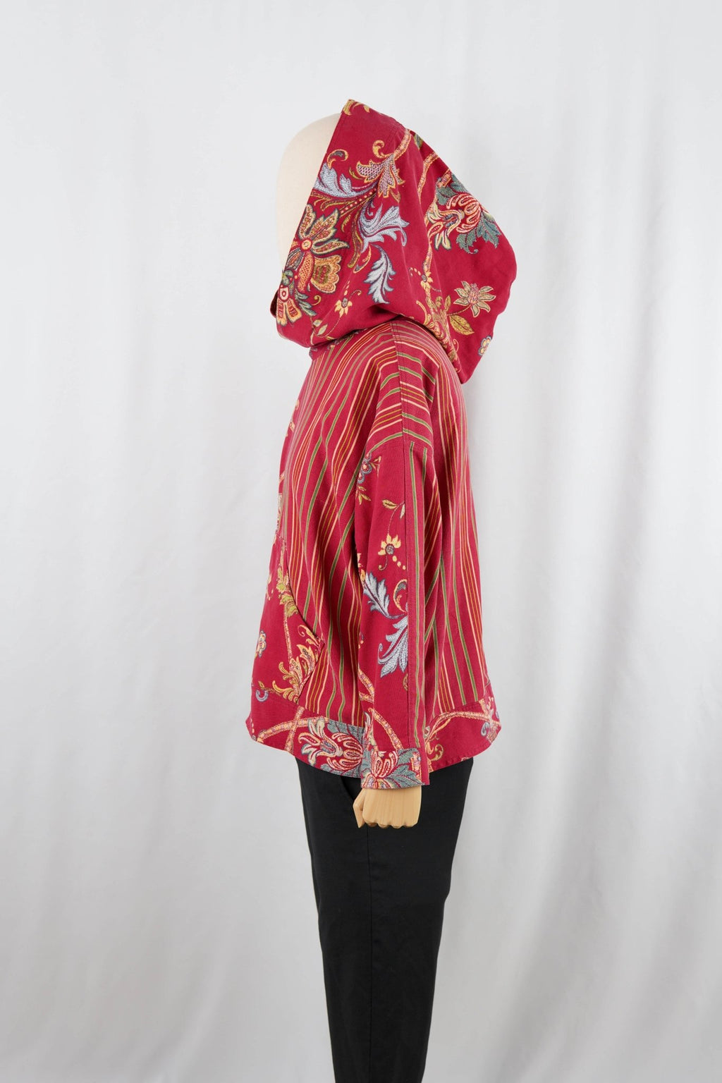 540 Red Basket - Maison Habit