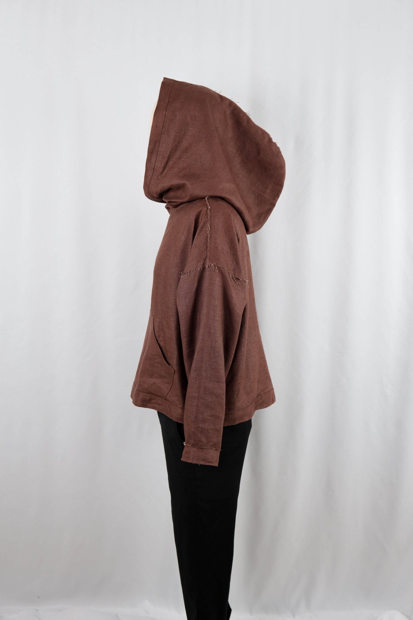 540 Chocolate Linen - Maison Habit