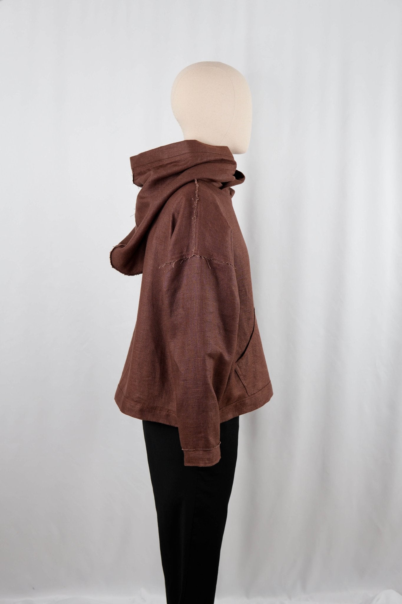 540 Chocolate Linen - Maison Habit