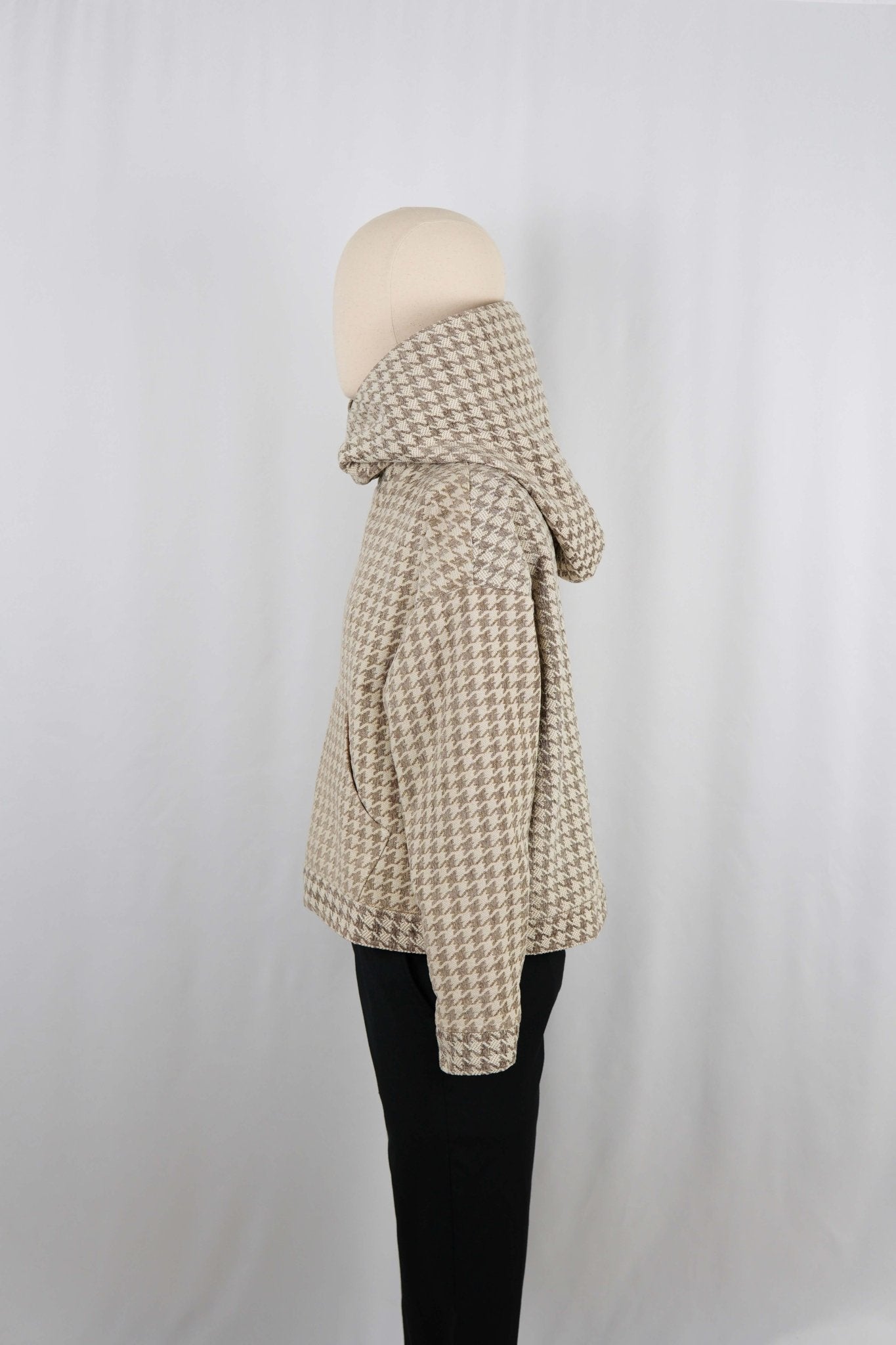 540 HoundsTooth - Maison Habit