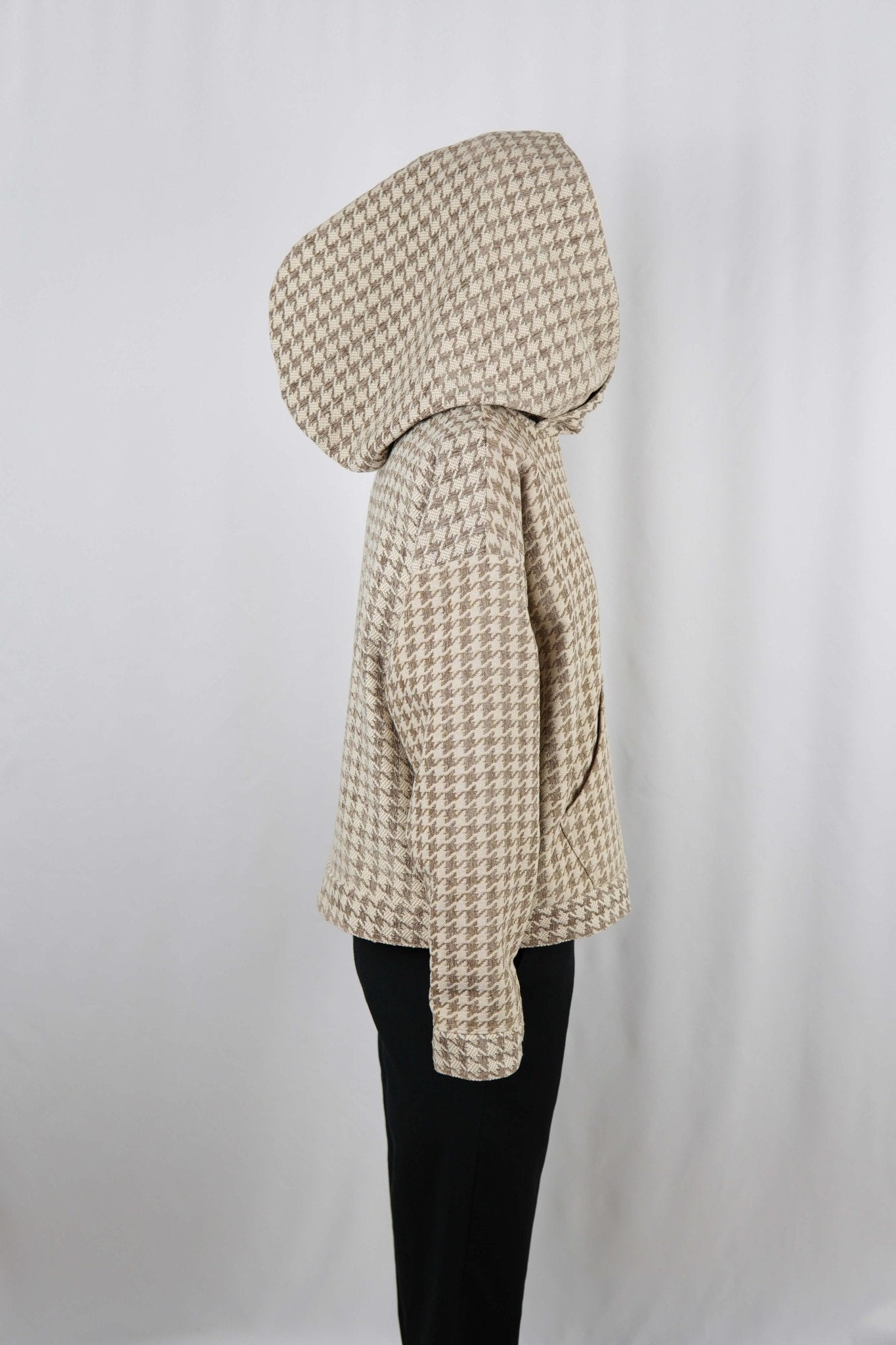 540 HoundsTooth - Maison Habit